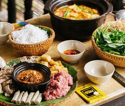 Lẩu riêu cua bắp bò sườn sụn